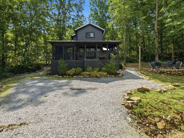 235 Waters Edge Way , Tracy City, TN 37387