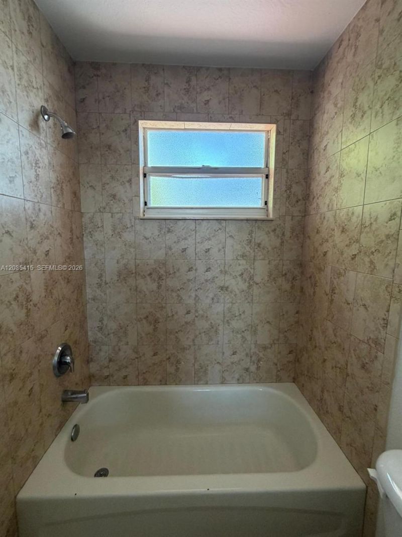 3673 SW 5th St , Miami, FL 33135 Photo