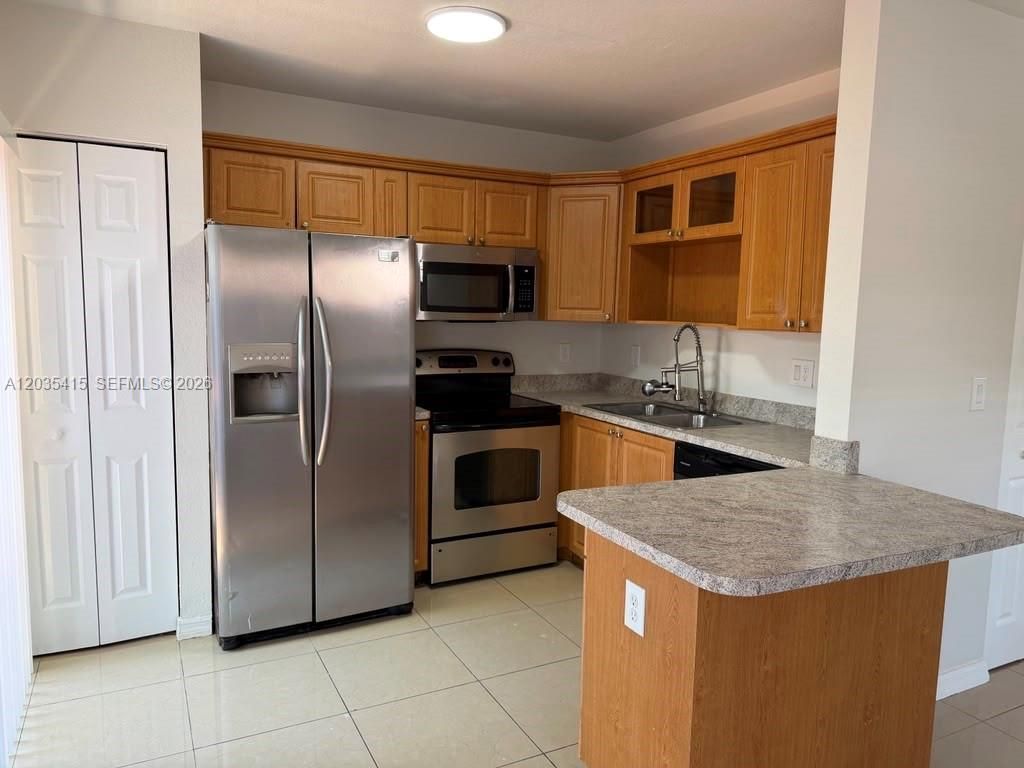 3673 SW 5th St , Miami, FL 33135 Photo