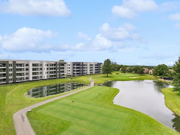 5233 Highpointe Lakes Drive , Unit 402, Westerville, OH 43081