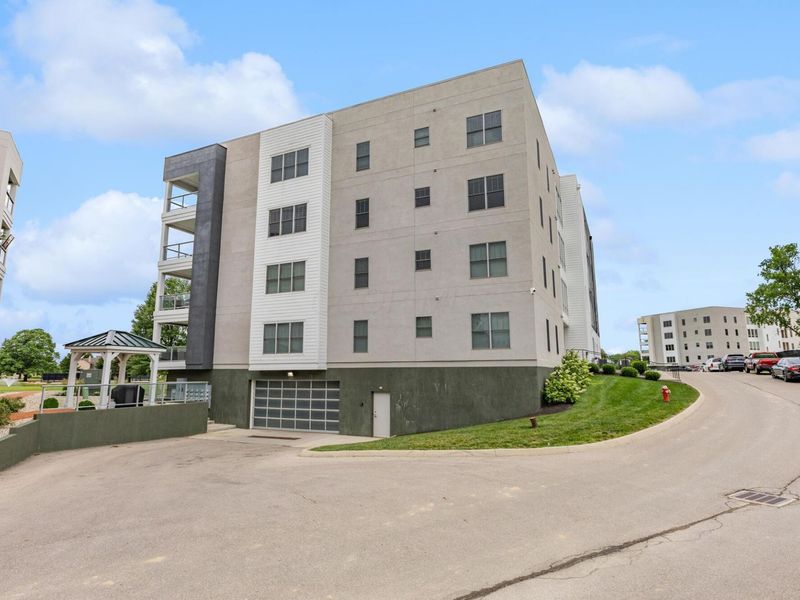 5233 Highpointe Lakes Drive , Unit 402, Westerville, OH 43081 Photo 49
