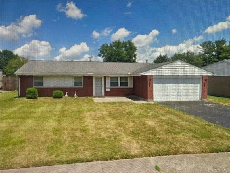 905 Candlewood Boulevard, Piqua, OH 45356 Photo 1