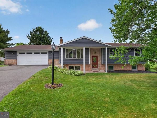 807 LANCELOT AVENUE, MECHANICSBURG, PA 17055