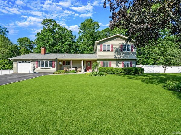 47 Fox Lane , Shoreham, NY 11786