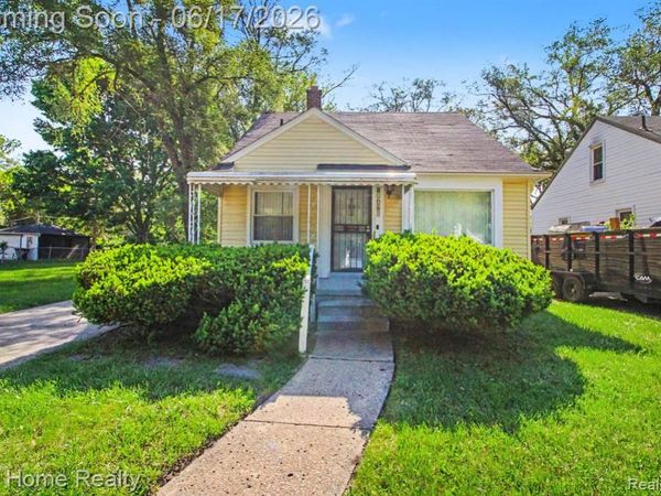 18426 Winthrop Street, Detroit, MI 48235