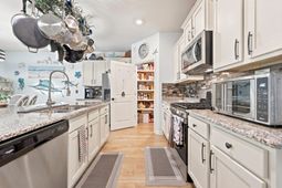 1161 Maxwell Dr.  photo 4