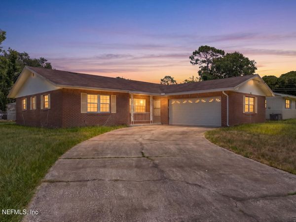 8391 FURY Drive, Jacksonville, FL 32244