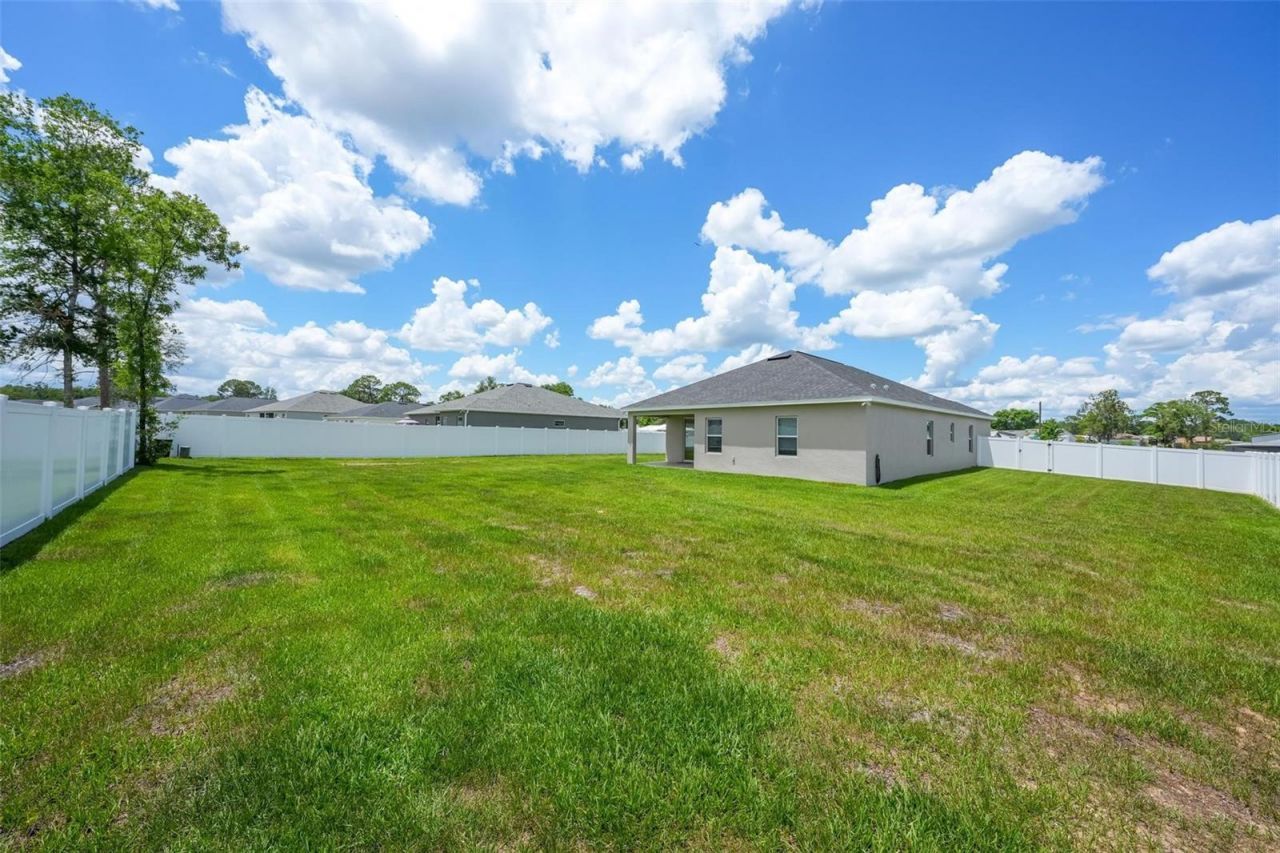 569 Silver Course Radial, Ocala, FL 34472 Photo