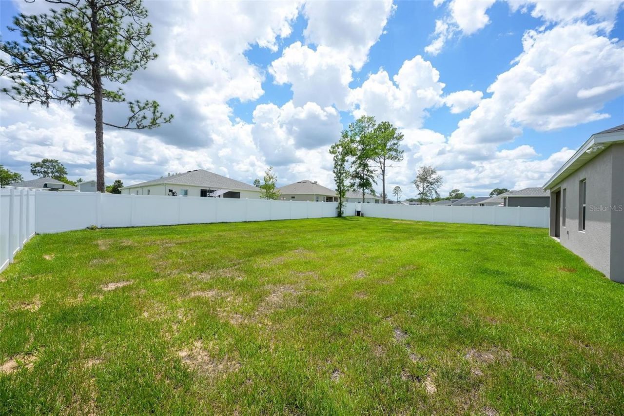 569 Silver Course Radial, Ocala, FL 34472 Photo