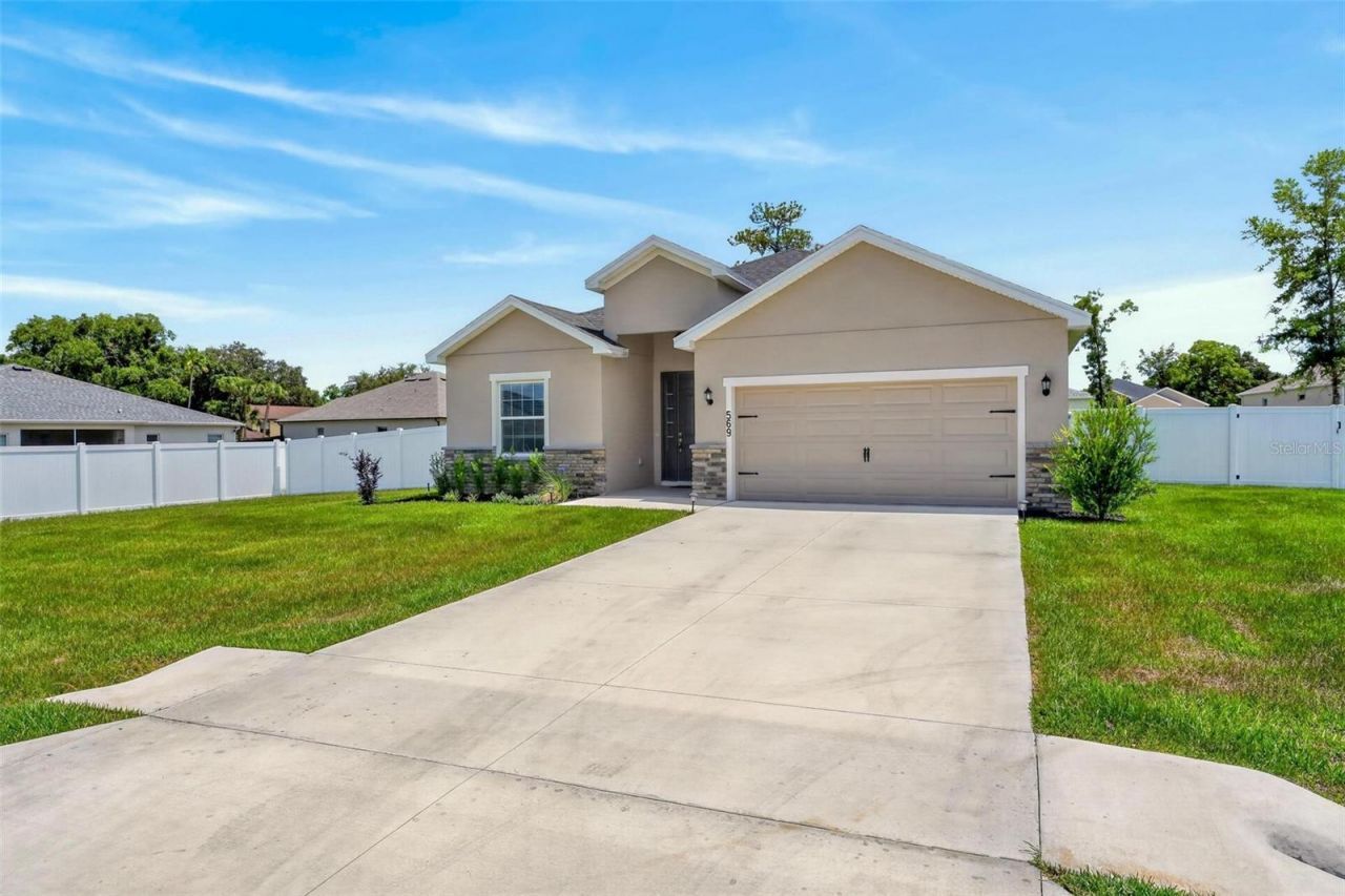 569 Silver Course Radial, Ocala, FL 34472 Photo