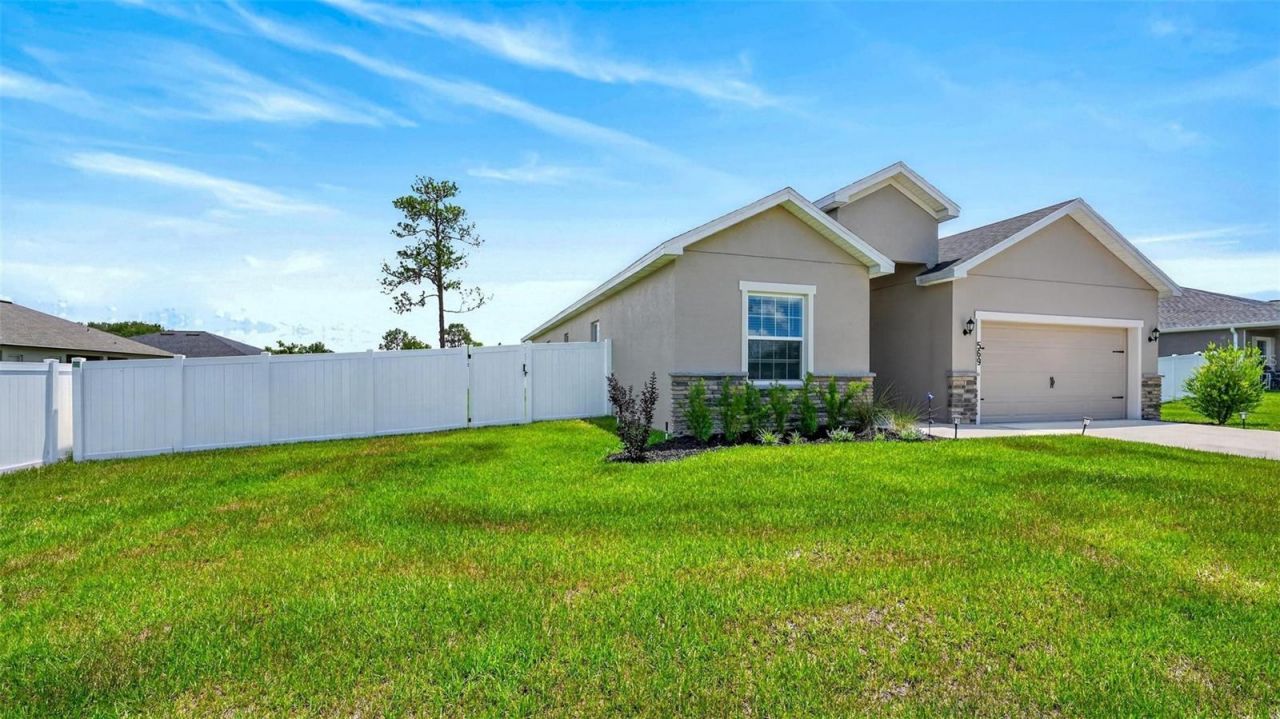 569 Silver Course Radial, Ocala, FL 34472 Photo