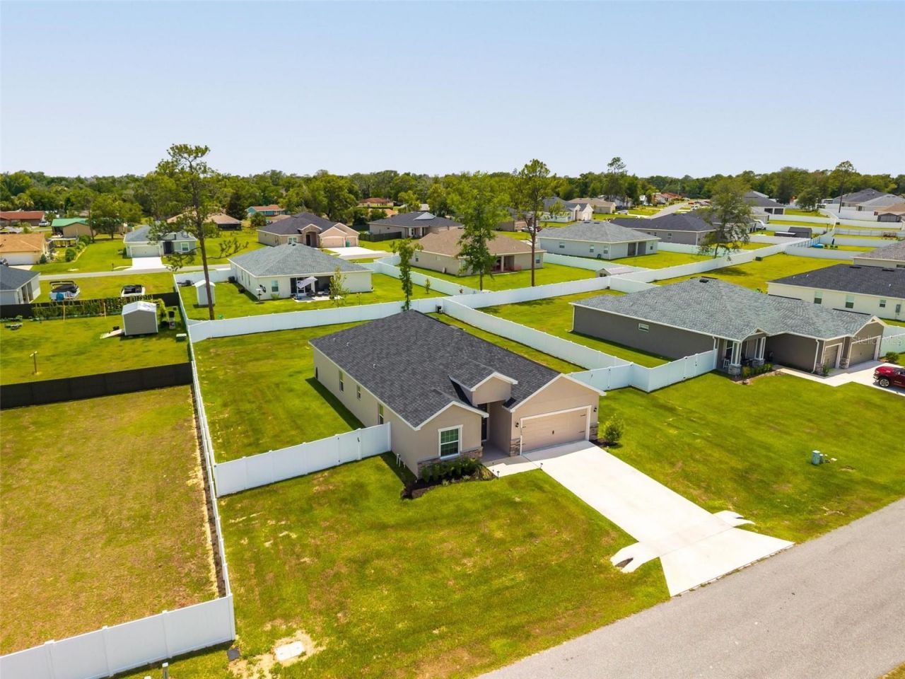 569 Silver Course Radial, Ocala, FL 34472 Photo