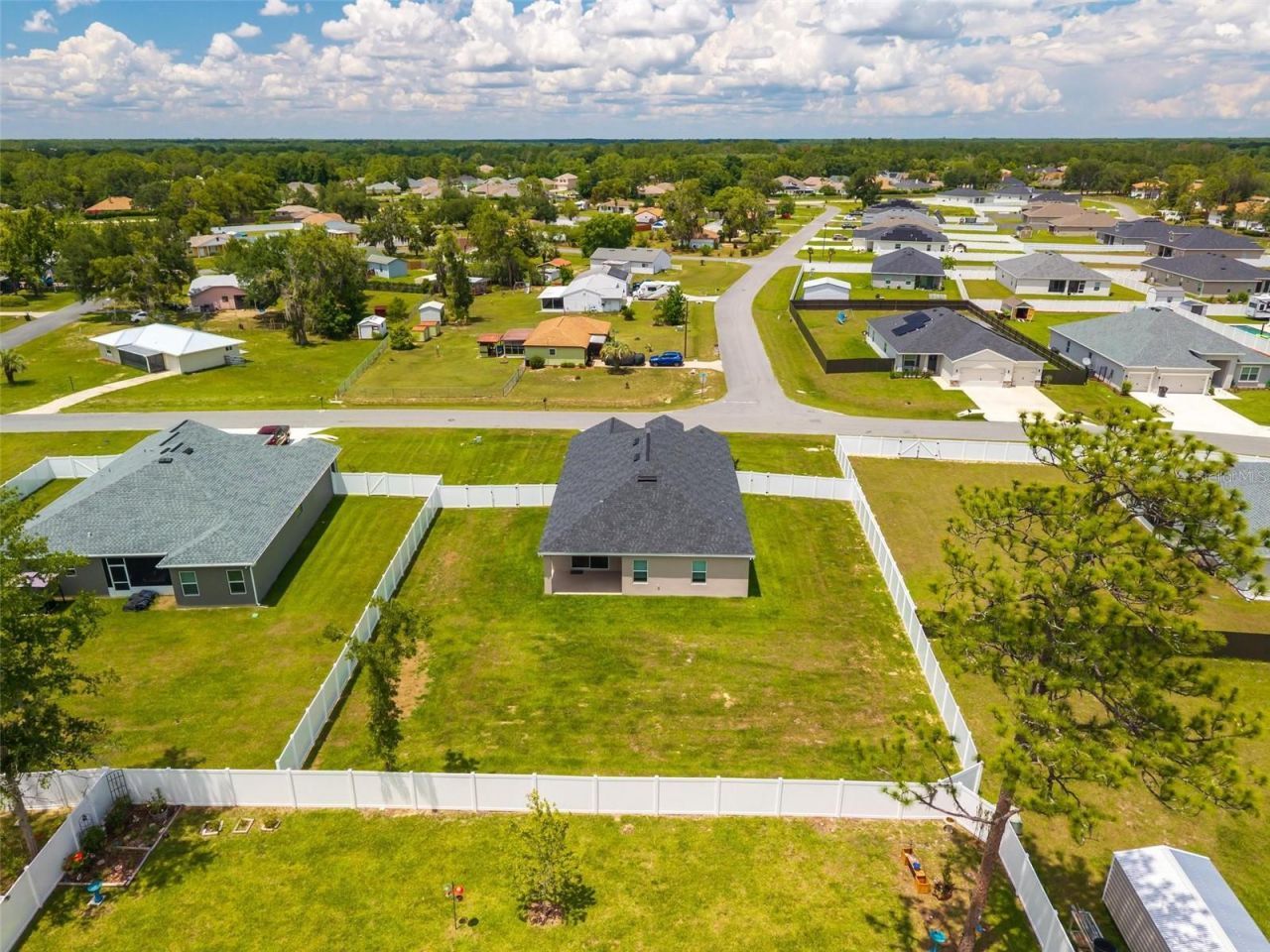 569 Silver Course Radial, Ocala, FL 34472 Photo