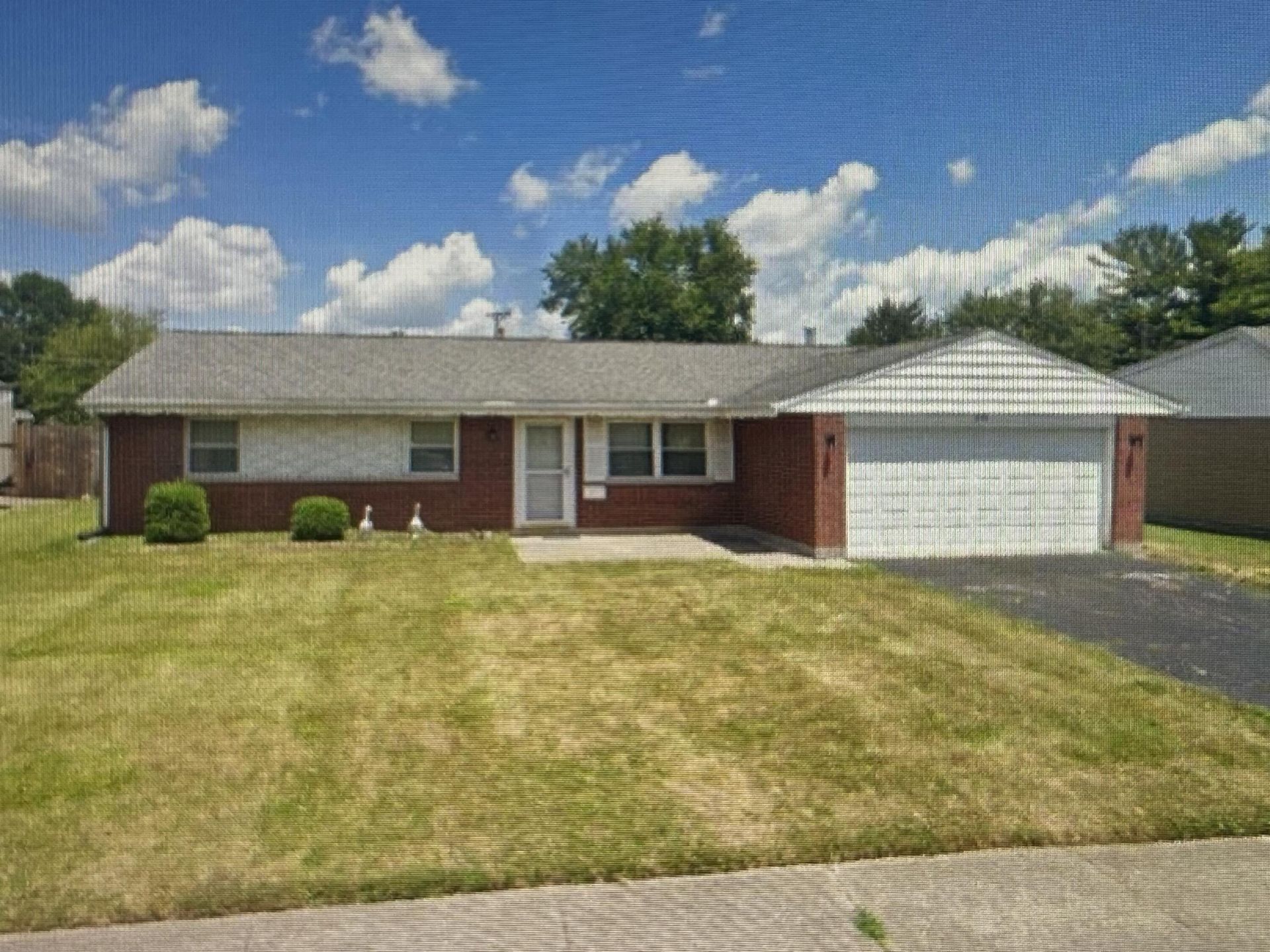 905 Candlewood Boulevard, Piqua, OH 45356 Main Photo