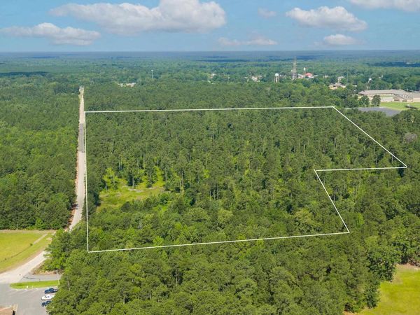 000 Mission Road , Hampton, AR 71744