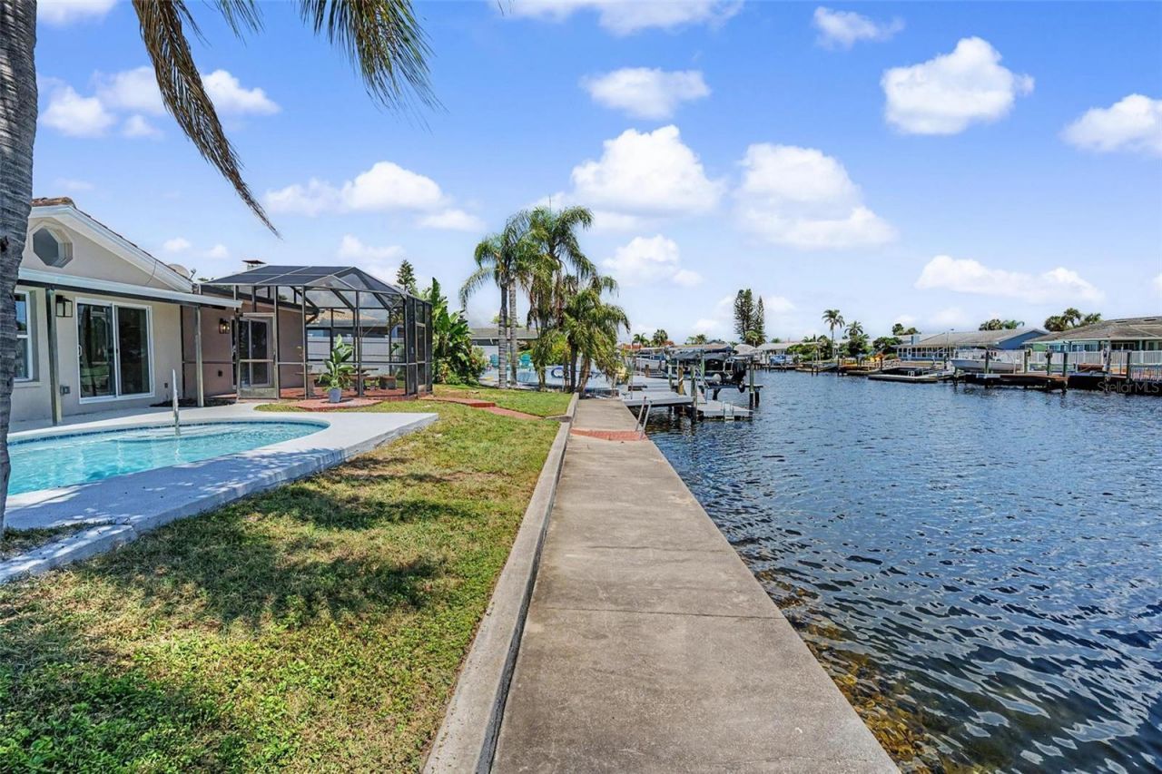 3340 Floramar Terrace, New Port Richey, FL 34652 Photo