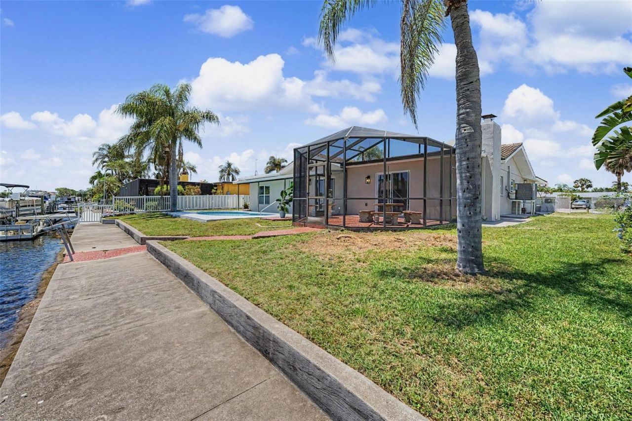 3340 Floramar Terrace, New Port Richey, FL 34652 Photo