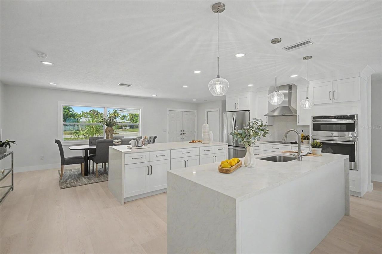 3340 Floramar Terrace, New Port Richey, FL 34652 Photo