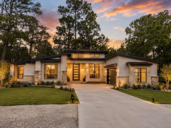 106 Maui CT , Bastrop, TX 78602
