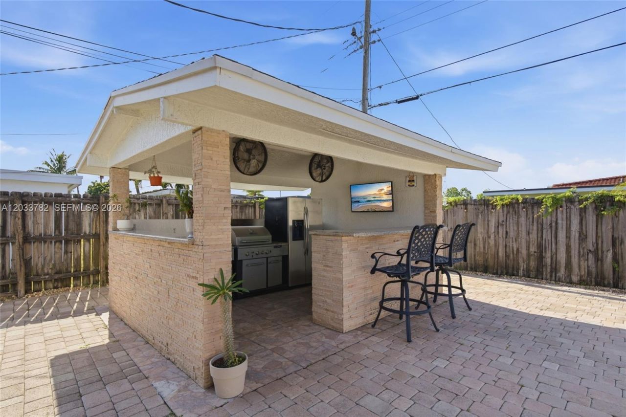 7151 SW 14th St, Pembroke Pines, FL 33023 Photo