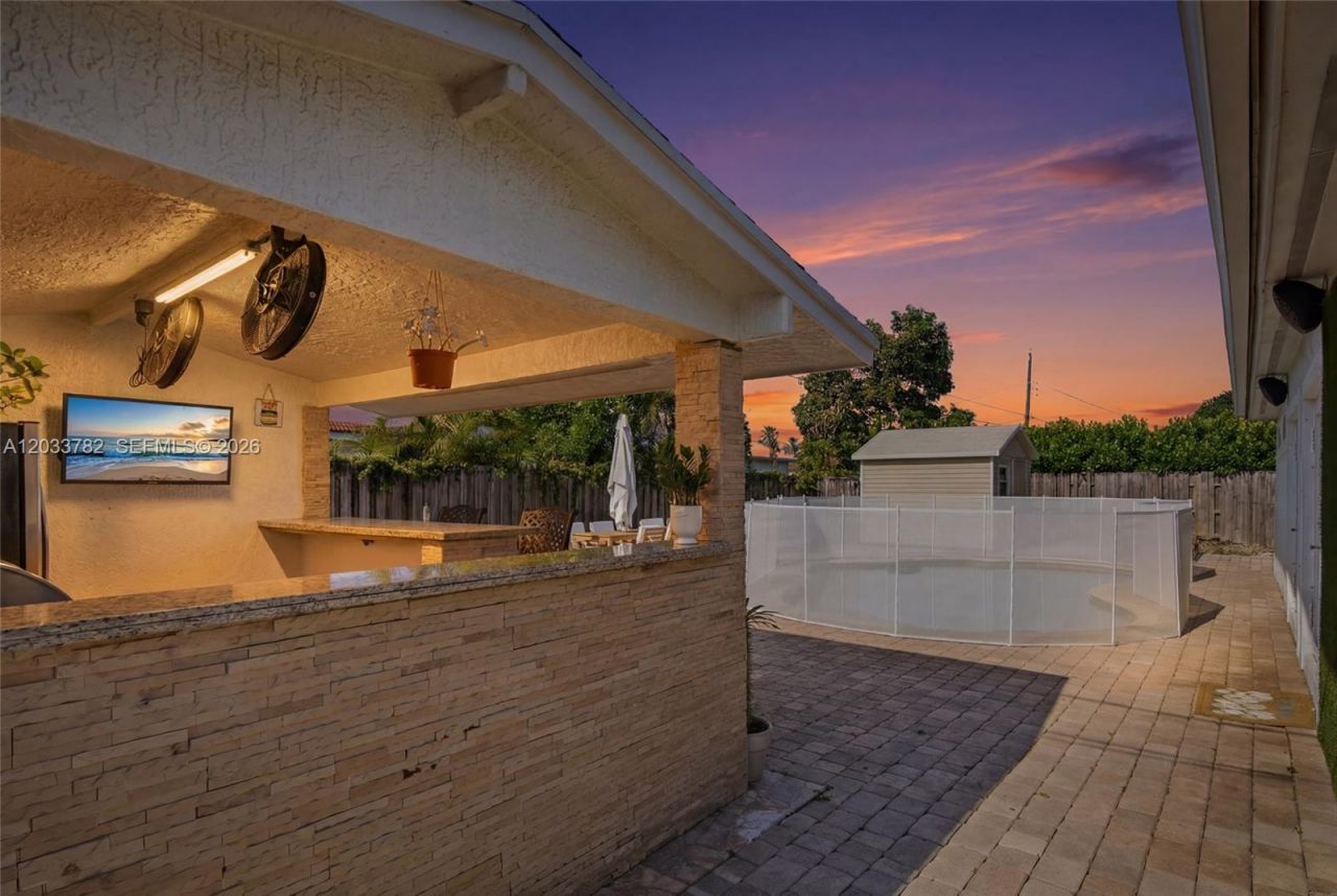 7151 SW 14th St, Pembroke Pines, FL 33023 Photo