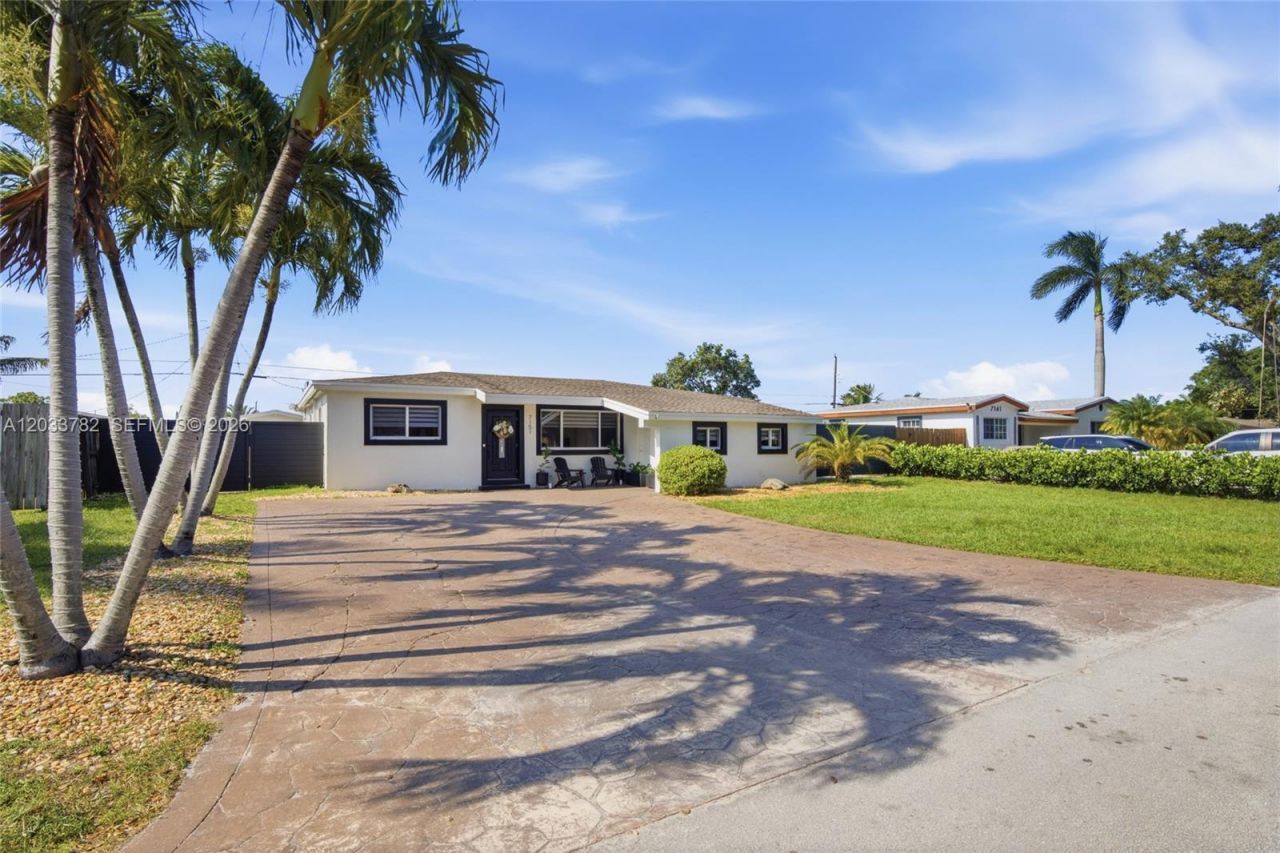 7151 SW 14th St, Pembroke Pines, FL 33023 Photo