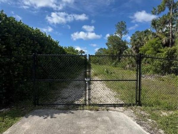 4792 11th AVE SW, NAPLES, FL 34116