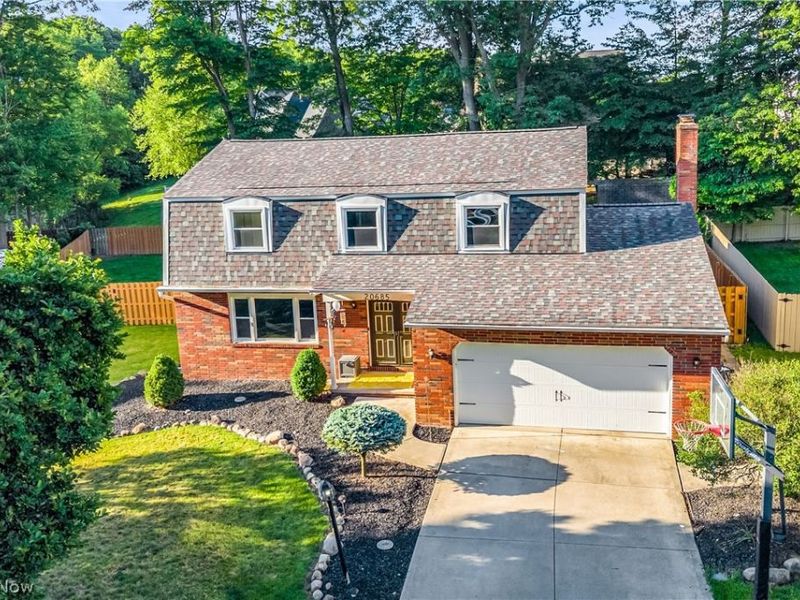 20685 Chestnut Drive, Strongsville, OH 44149 Photo 1