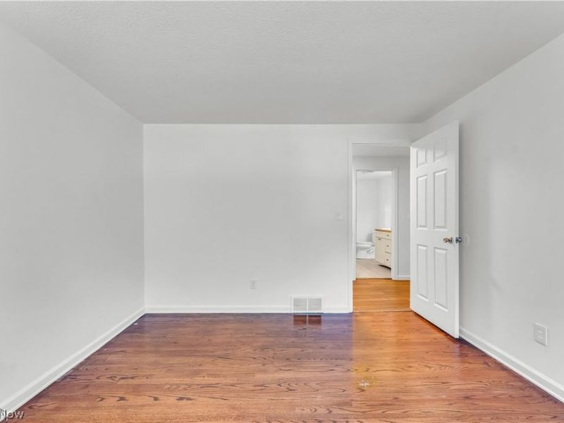 20685 Chestnut Drive, Strongsville, OH 44149 Photo 33