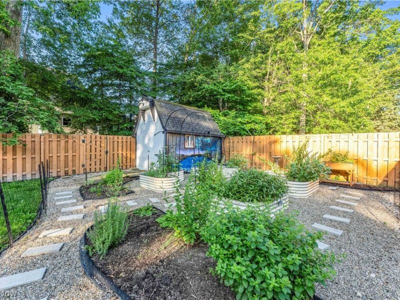 20685 Chestnut Drive, Strongsville, OH 44149 Photo 41