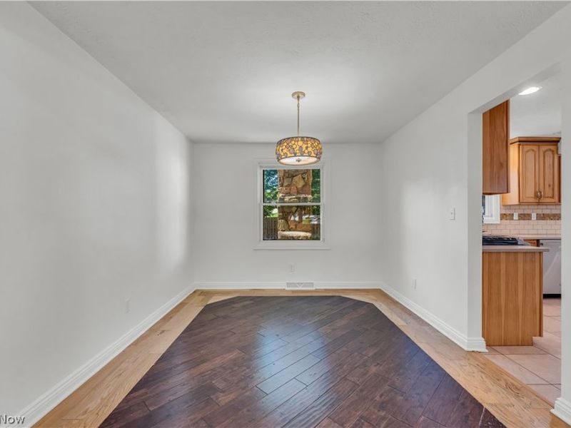 20685 Chestnut Drive, Strongsville, OH 44149 Photo 6