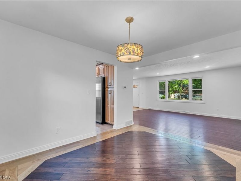 20685 Chestnut Drive, Strongsville, OH 44149 Photo 7