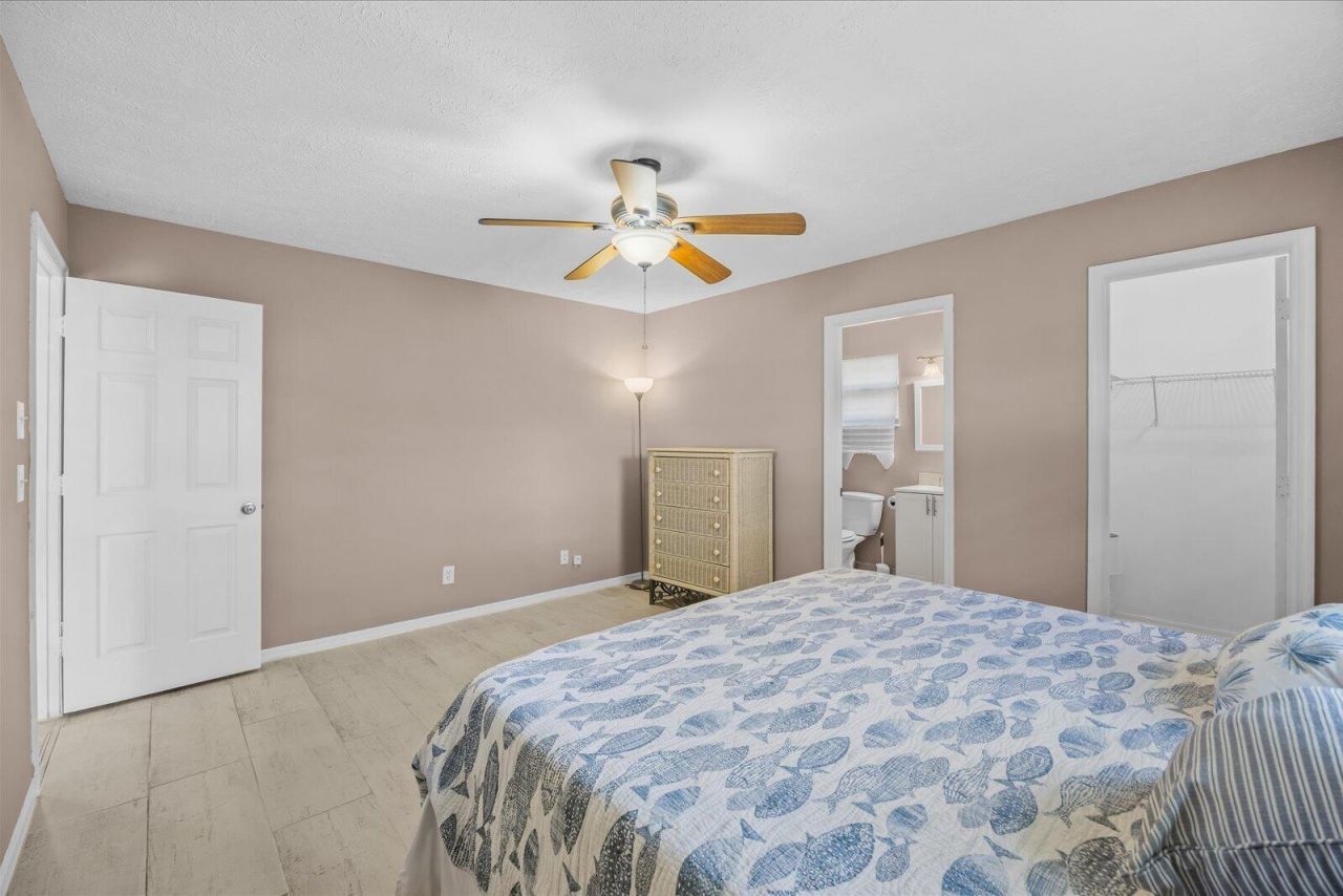 687 NE Maranta, Jensen Beach, FL 34957 Photo