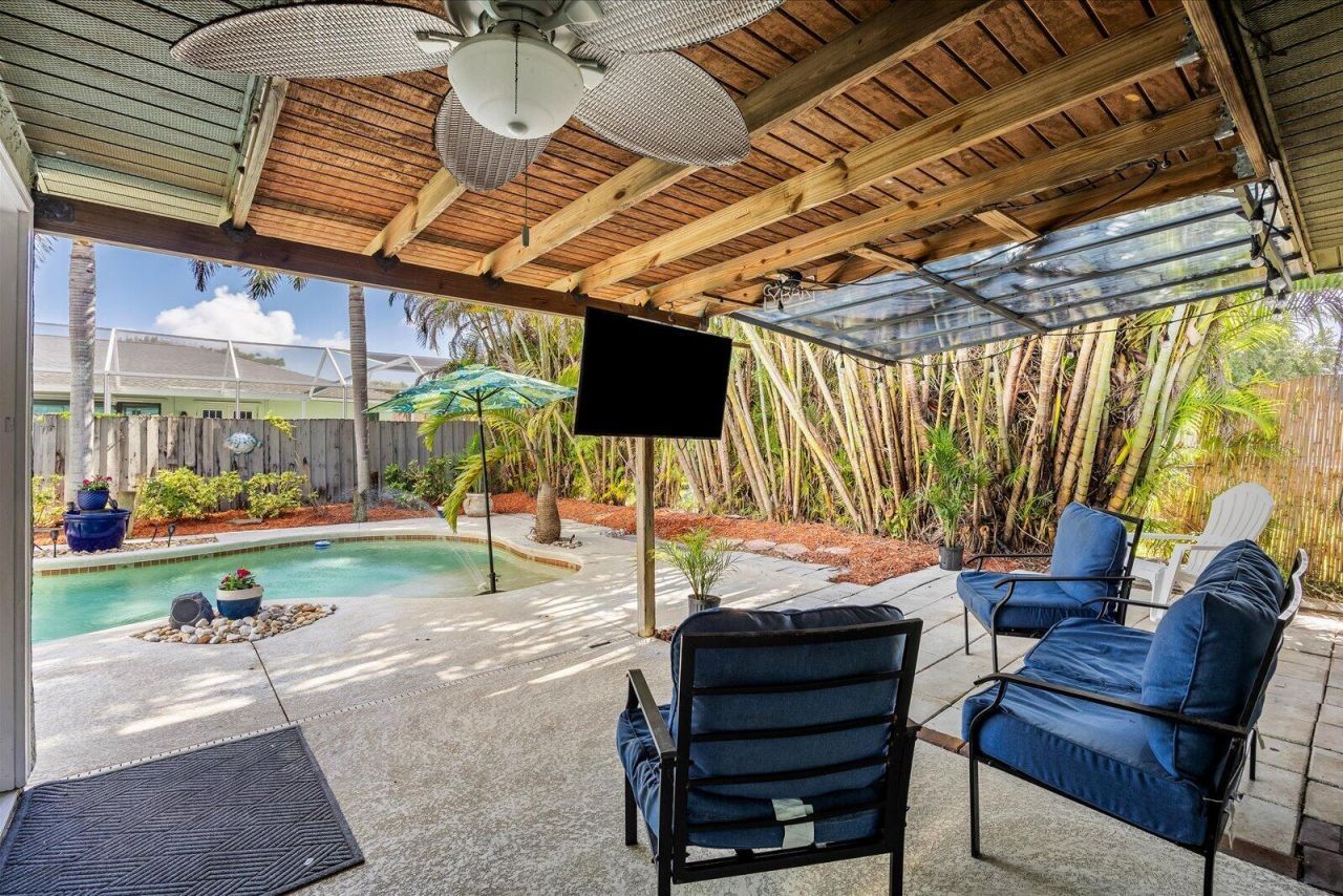 687 NE Maranta, Jensen Beach, FL 34957 Photo