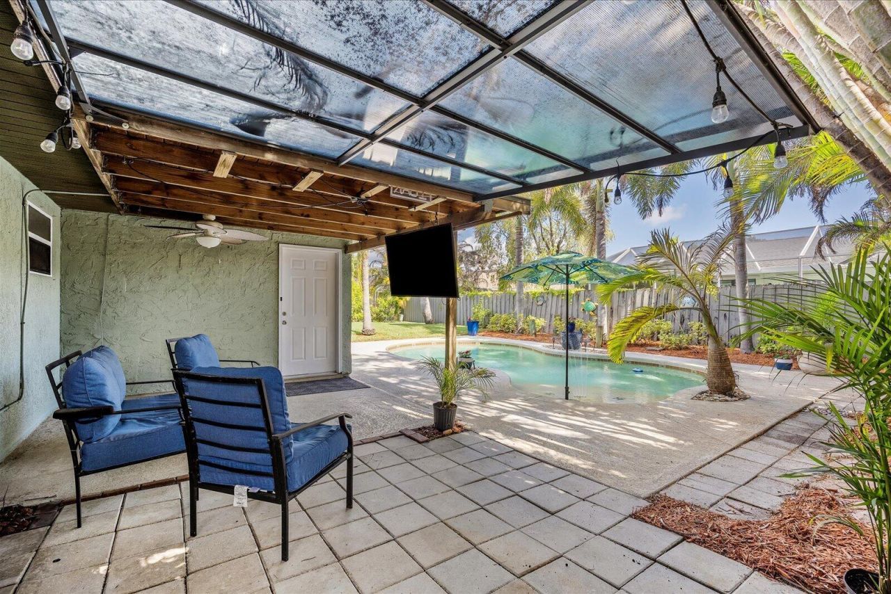 687 NE Maranta, Jensen Beach, FL 34957 Photo