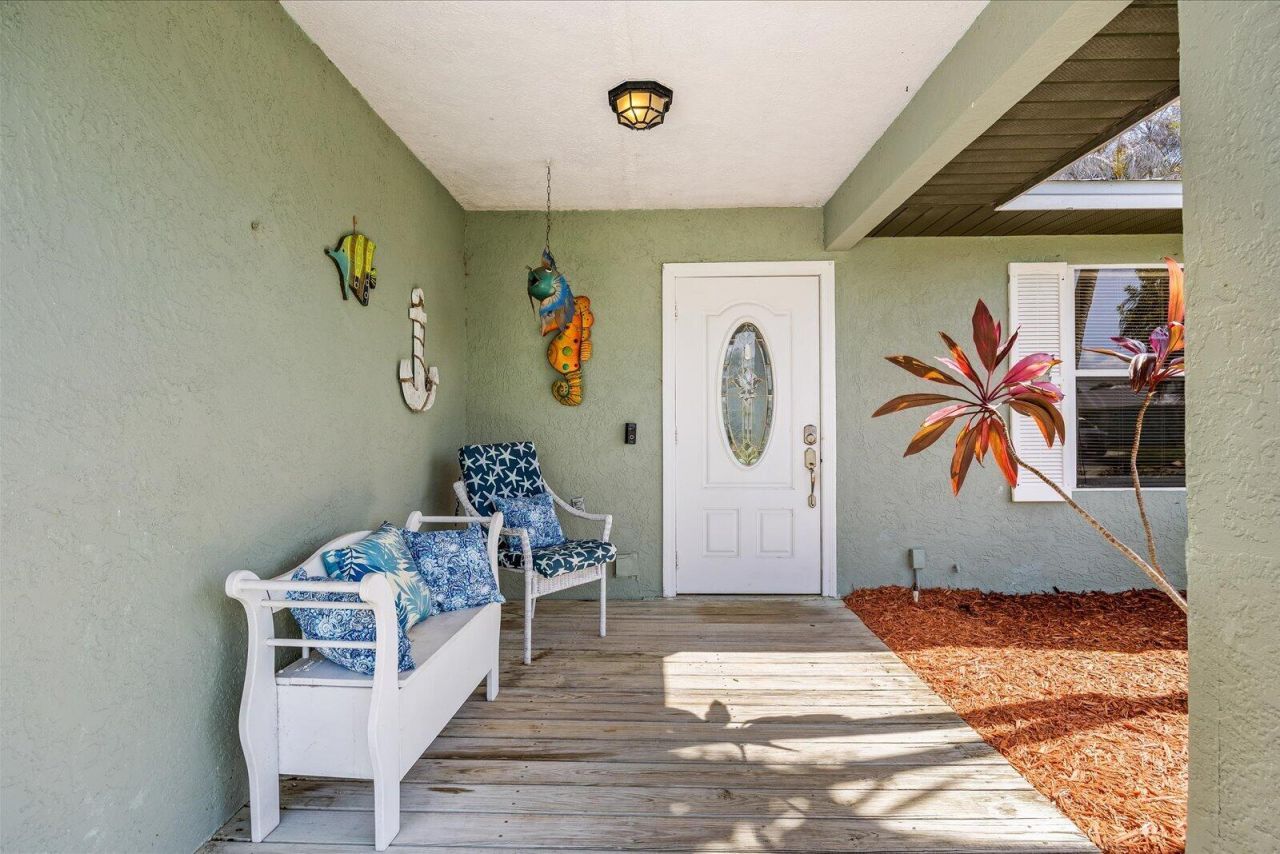 687 NE Maranta, Jensen Beach, FL 34957 Photo