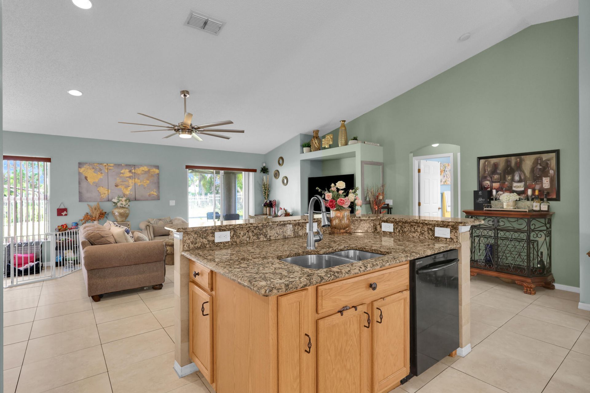663 NW North Macedo Boulevard, Port Saint Lucie, FL 34983 Photo