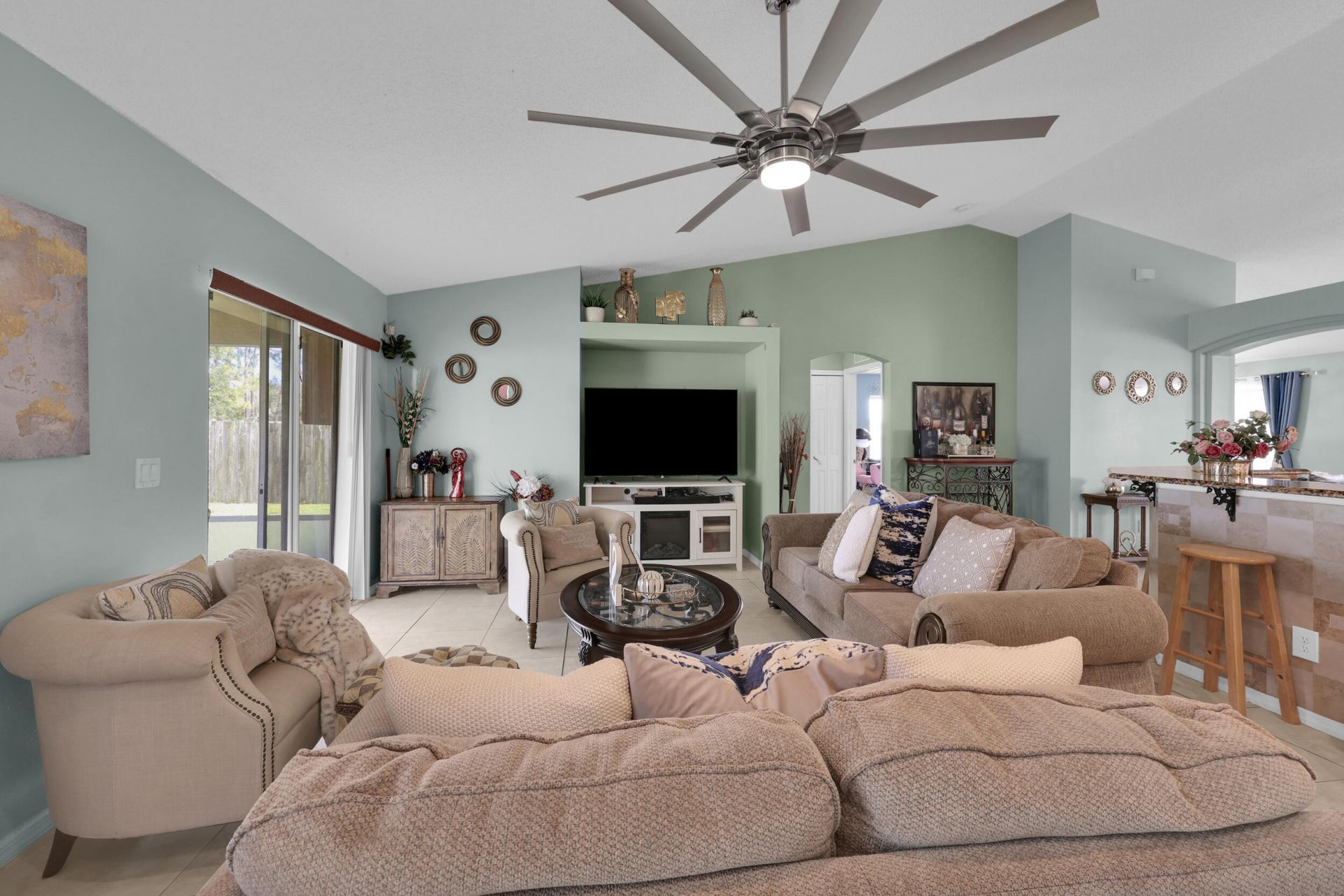 663 NW North Macedo Boulevard, Port Saint Lucie, FL 34983 Photo