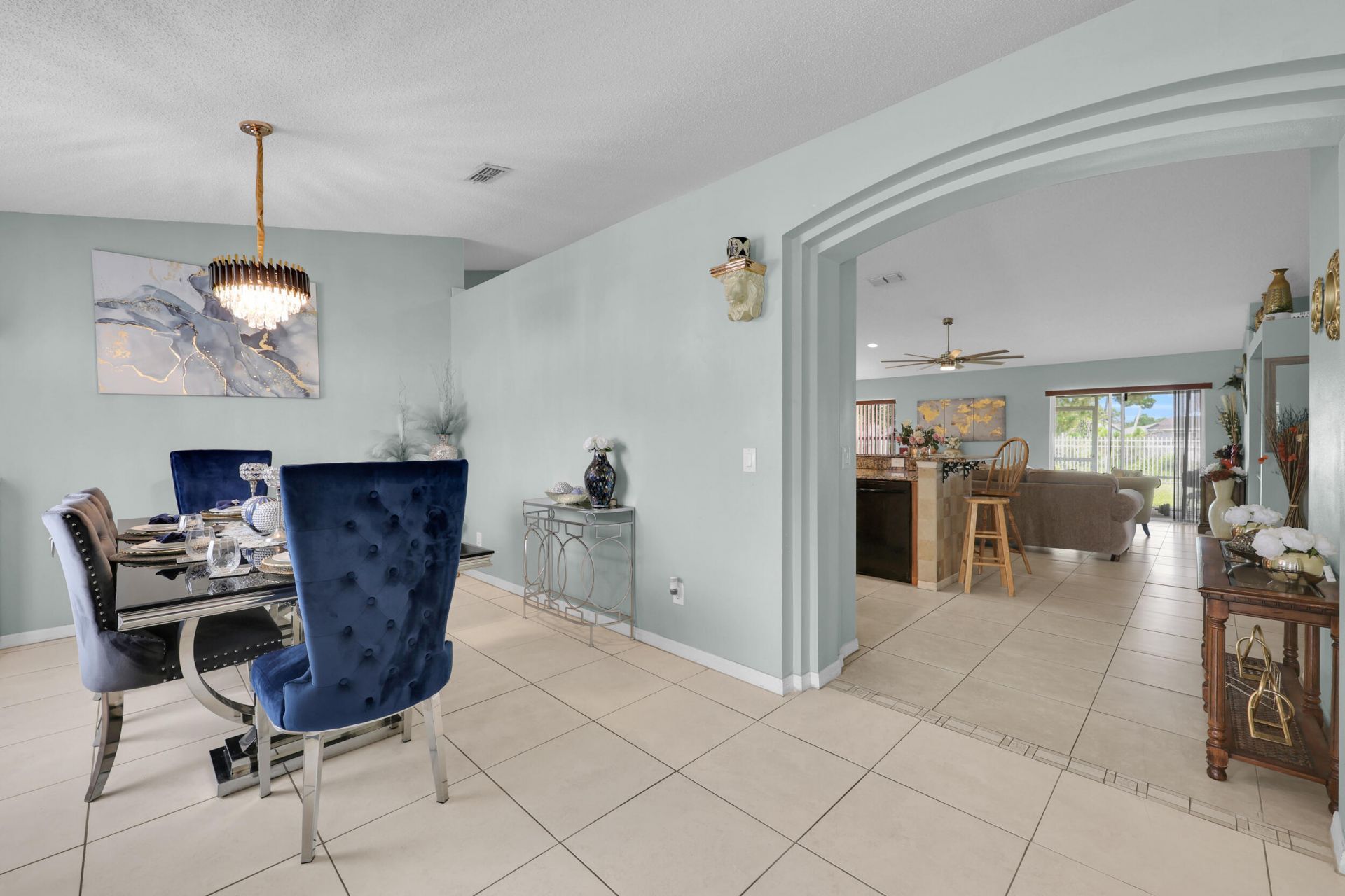 663 NW North Macedo Boulevard, Port Saint Lucie, FL 34983 Photo