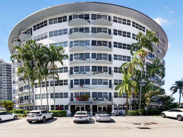 3250 NE 28th Street, Unit 302, Fort Lauderdale, FL 33308