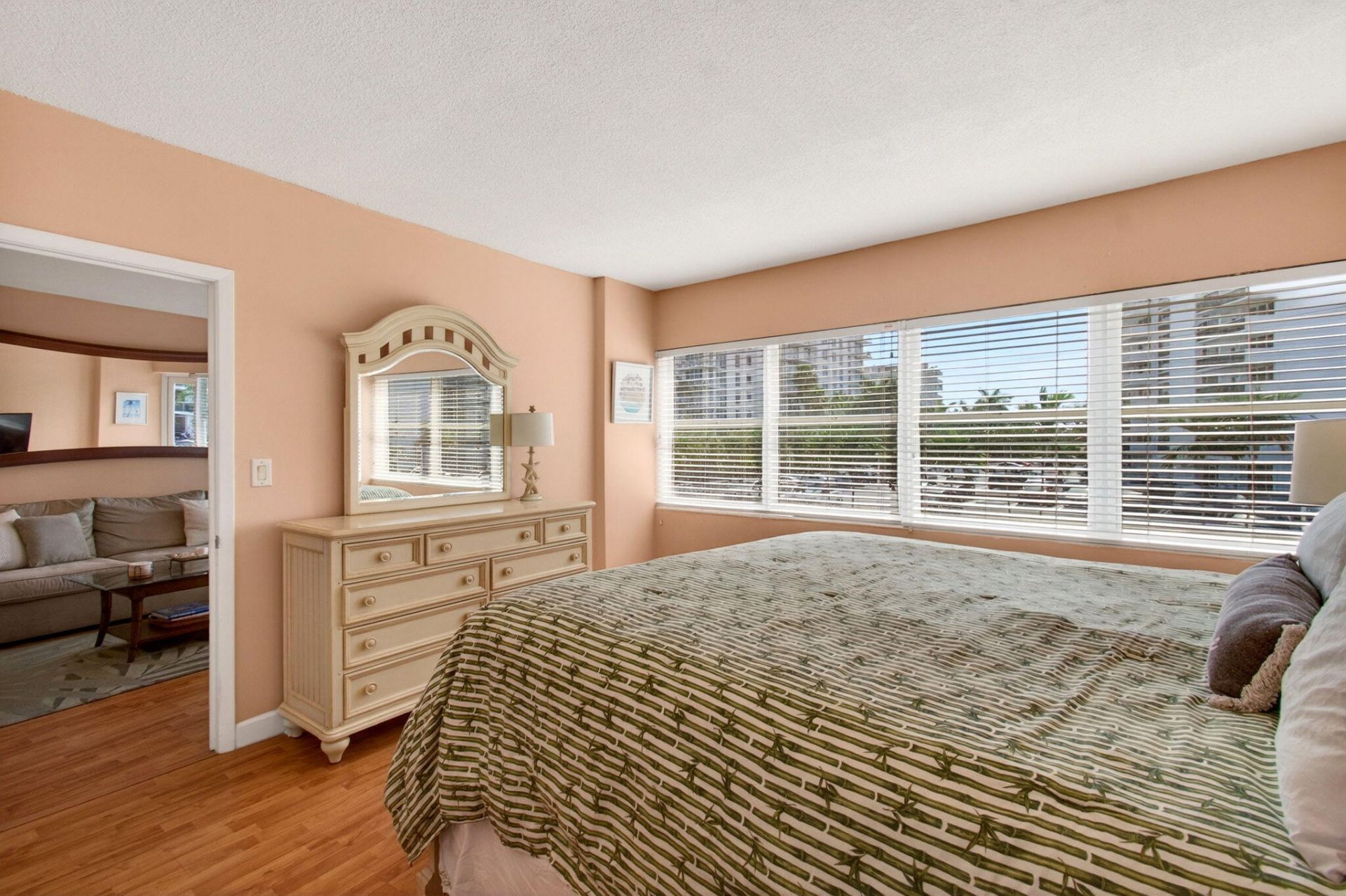 3250 NE 28th Street, Unit 302, Fort Lauderdale, FL 33308 Photo