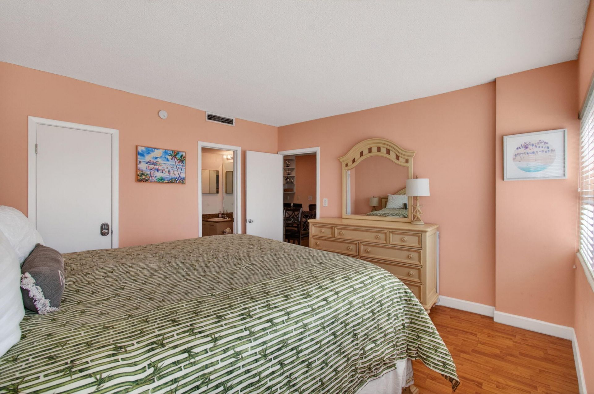 3250 NE 28th Street, Unit 302, Fort Lauderdale, FL 33308 Photo