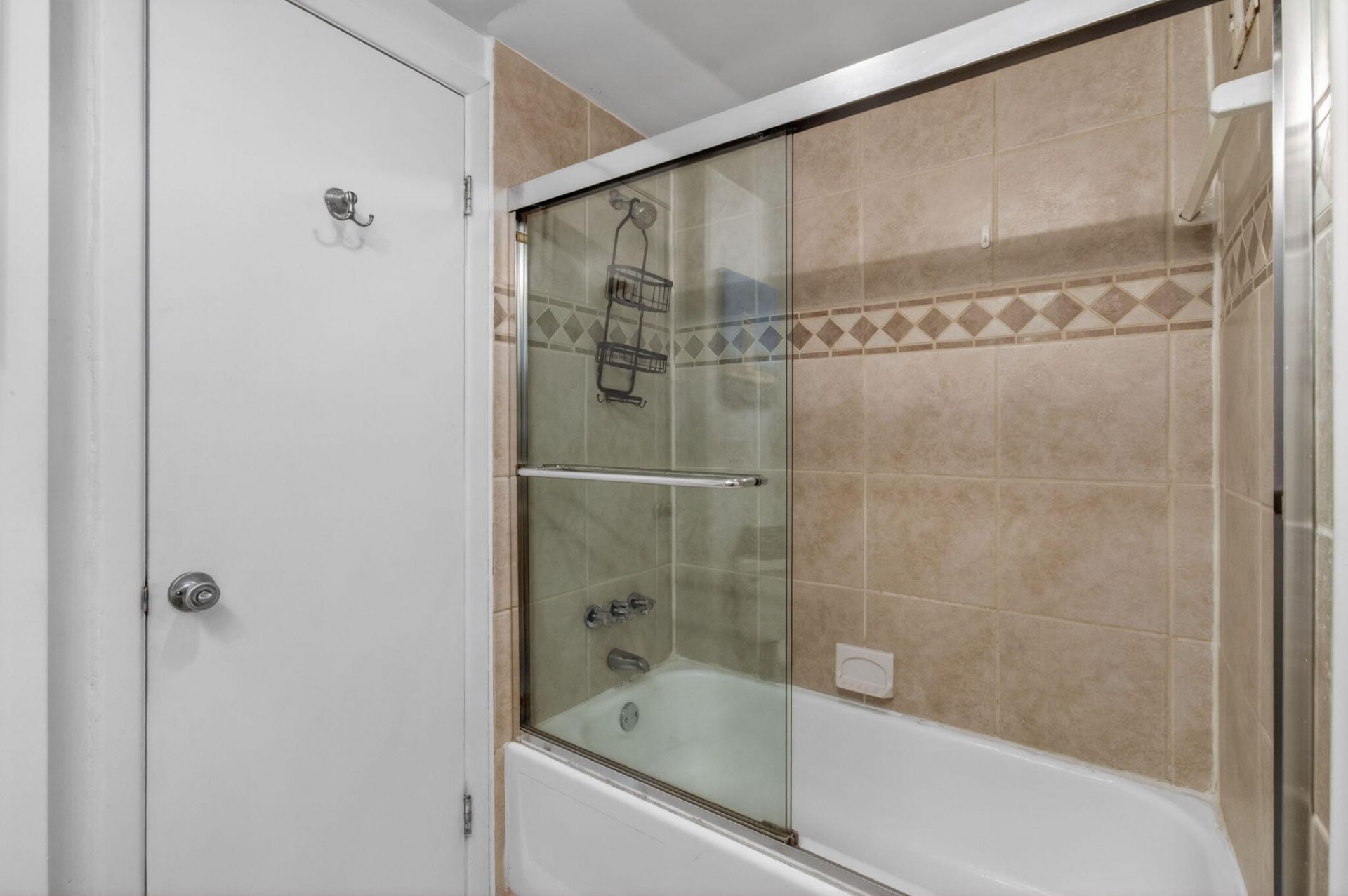 3250 NE 28th Street, Unit 302, Fort Lauderdale, FL 33308 Photo