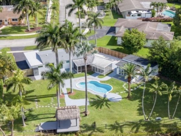 8946 SW 52nd Court, Cooper City, FL 33328
