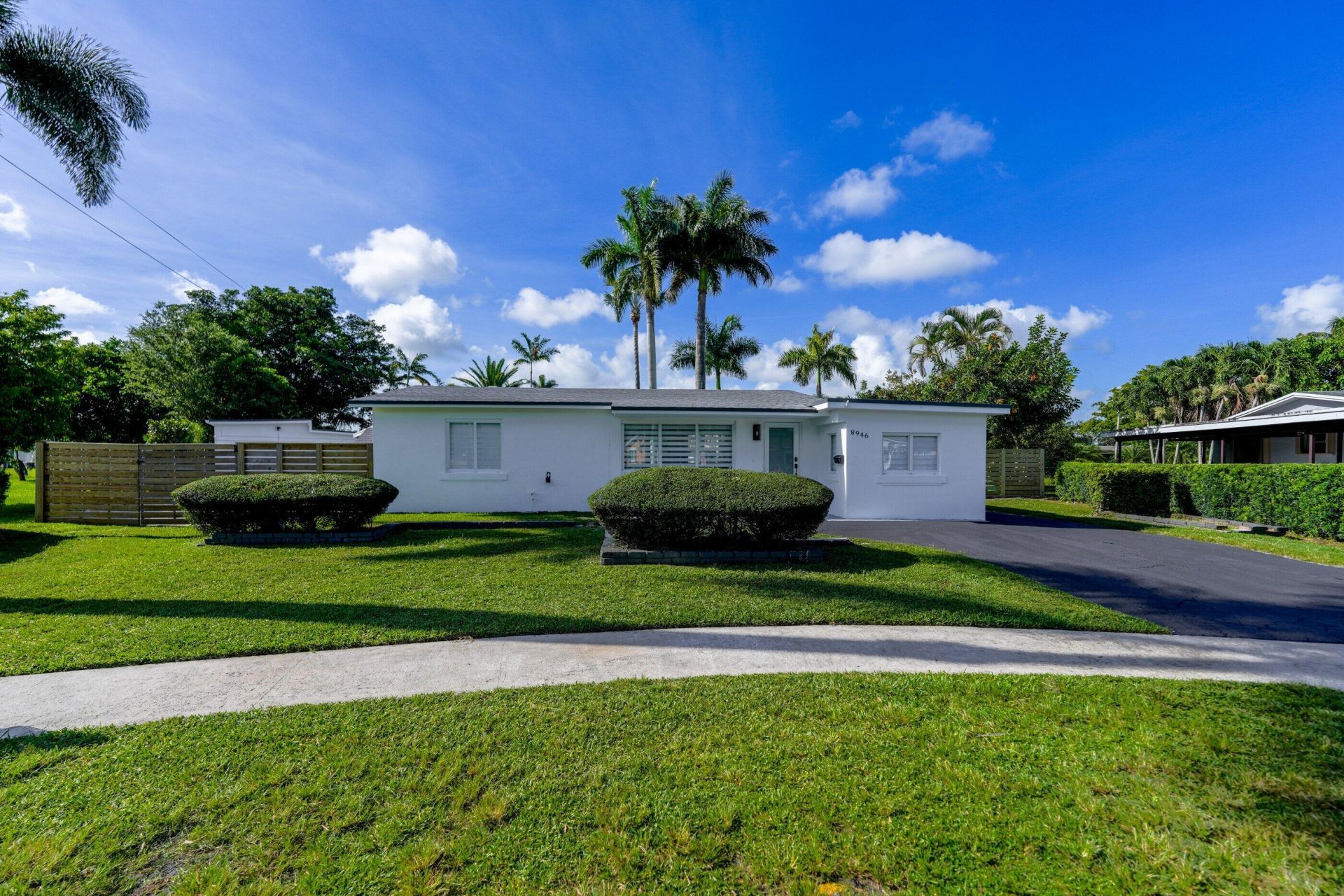 8946 SW 52nd Court, Cooper City, FL 33328 Photo