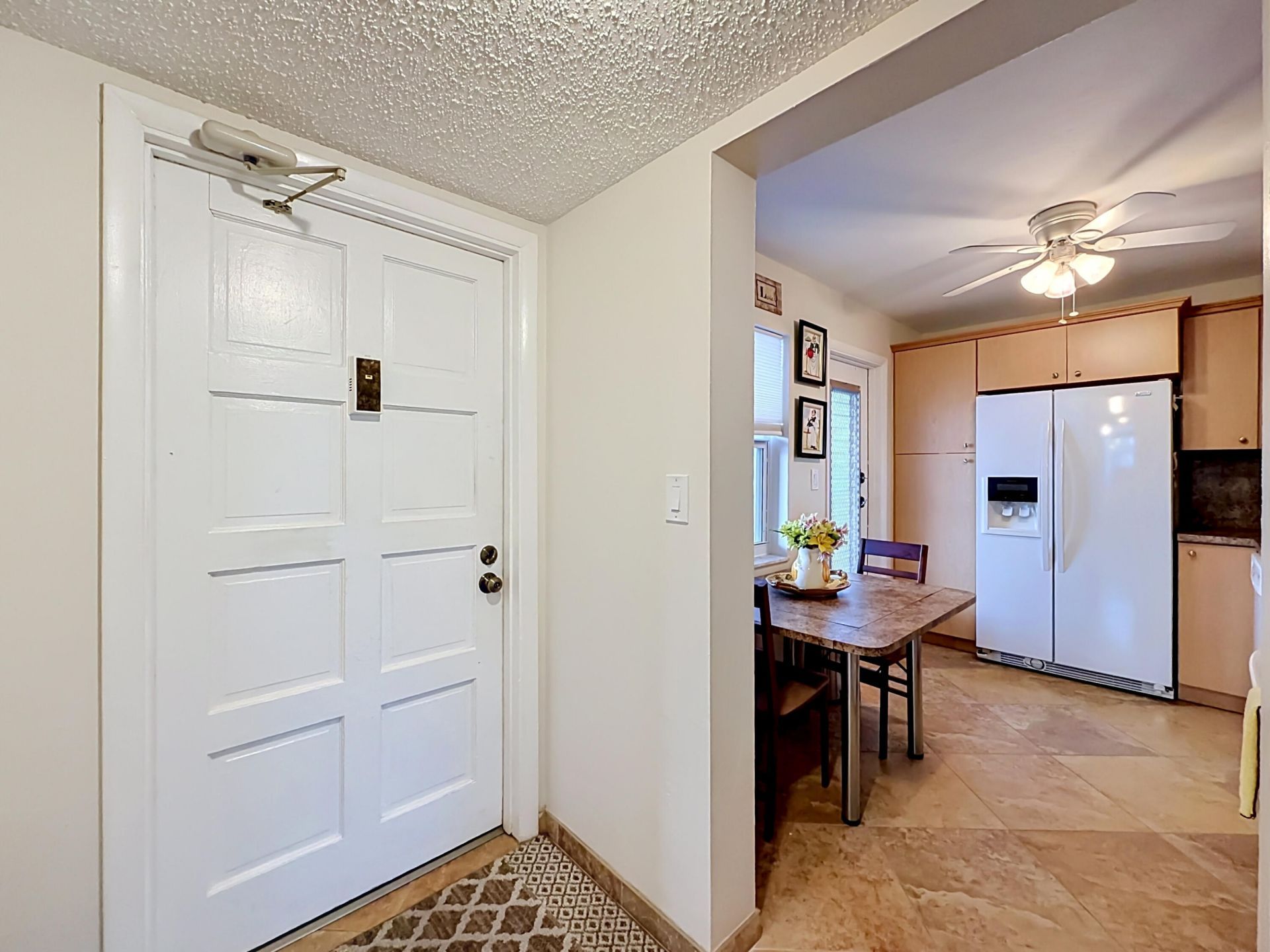 4270 NW 40th Street, Unit 401, Lauderdale Lakes, FL 33319 Photo