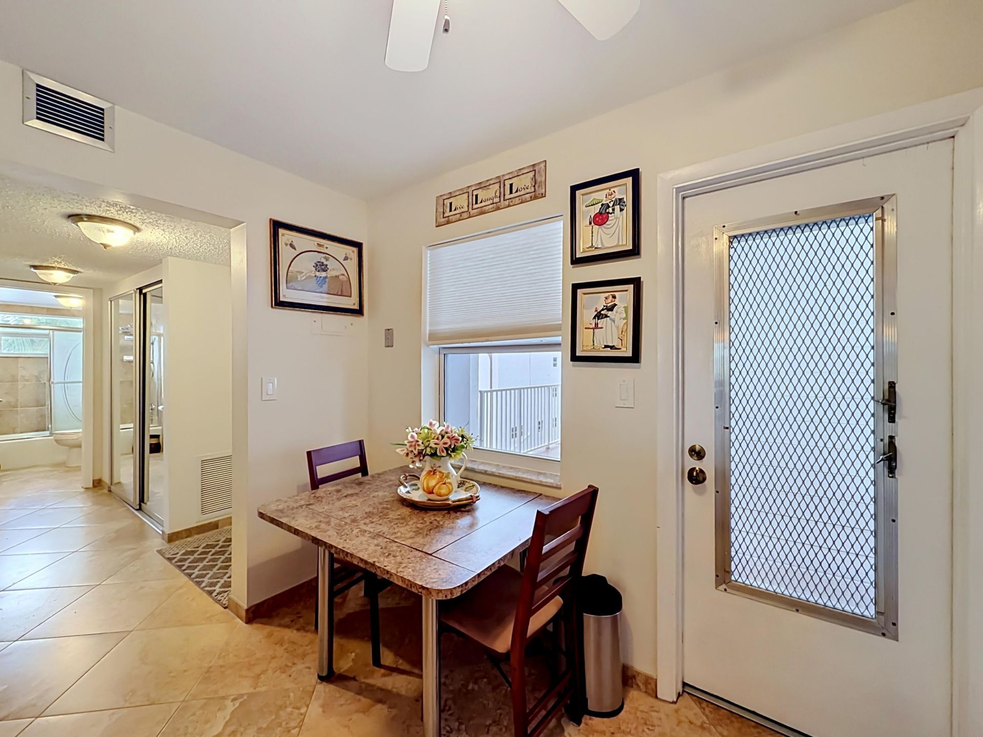4270 NW 40th Street, Unit 401, Lauderdale Lakes, FL 33319 Photo