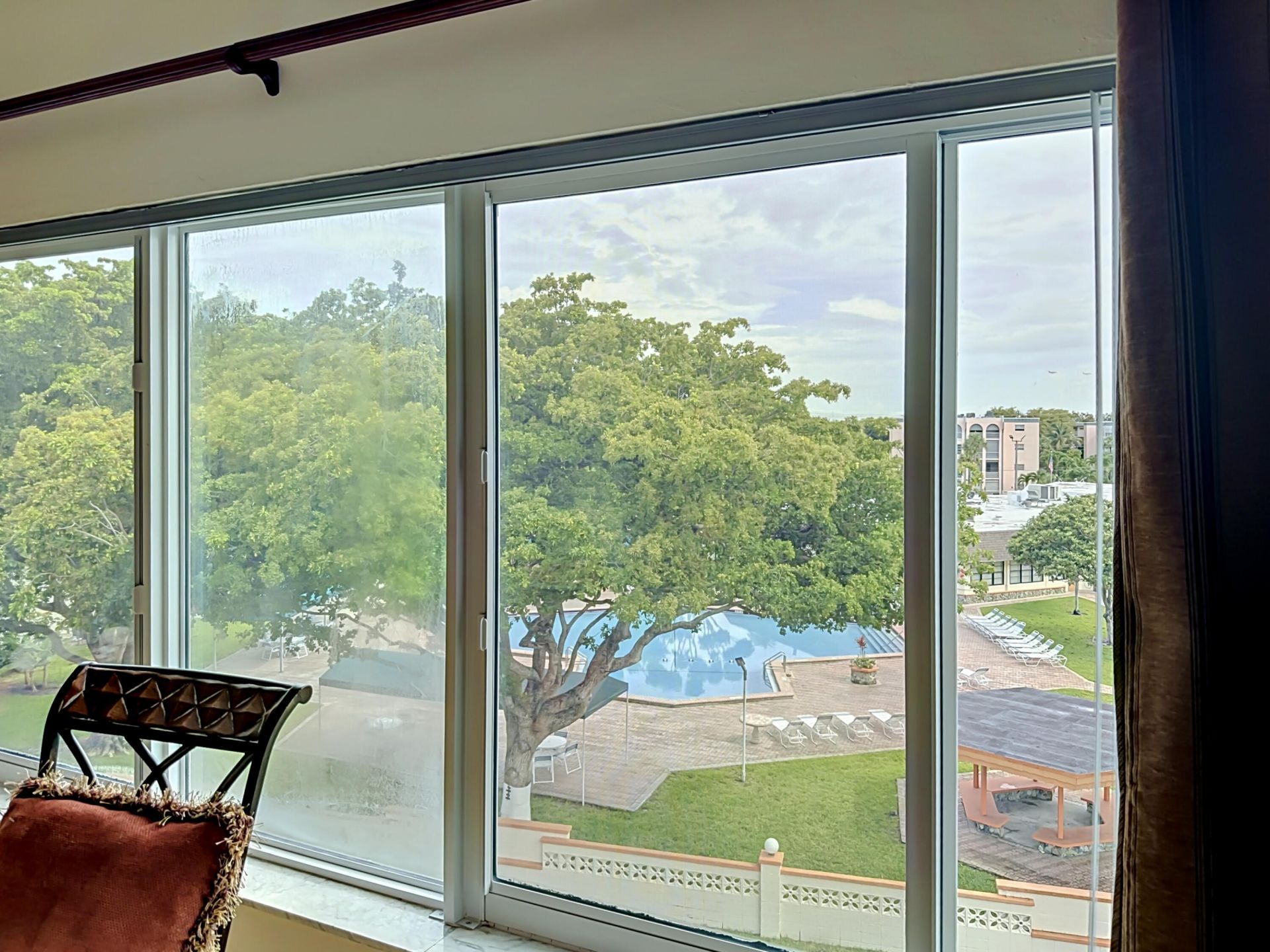 4270 NW 40th Street, Unit 401, Lauderdale Lakes, FL 33319 Photo