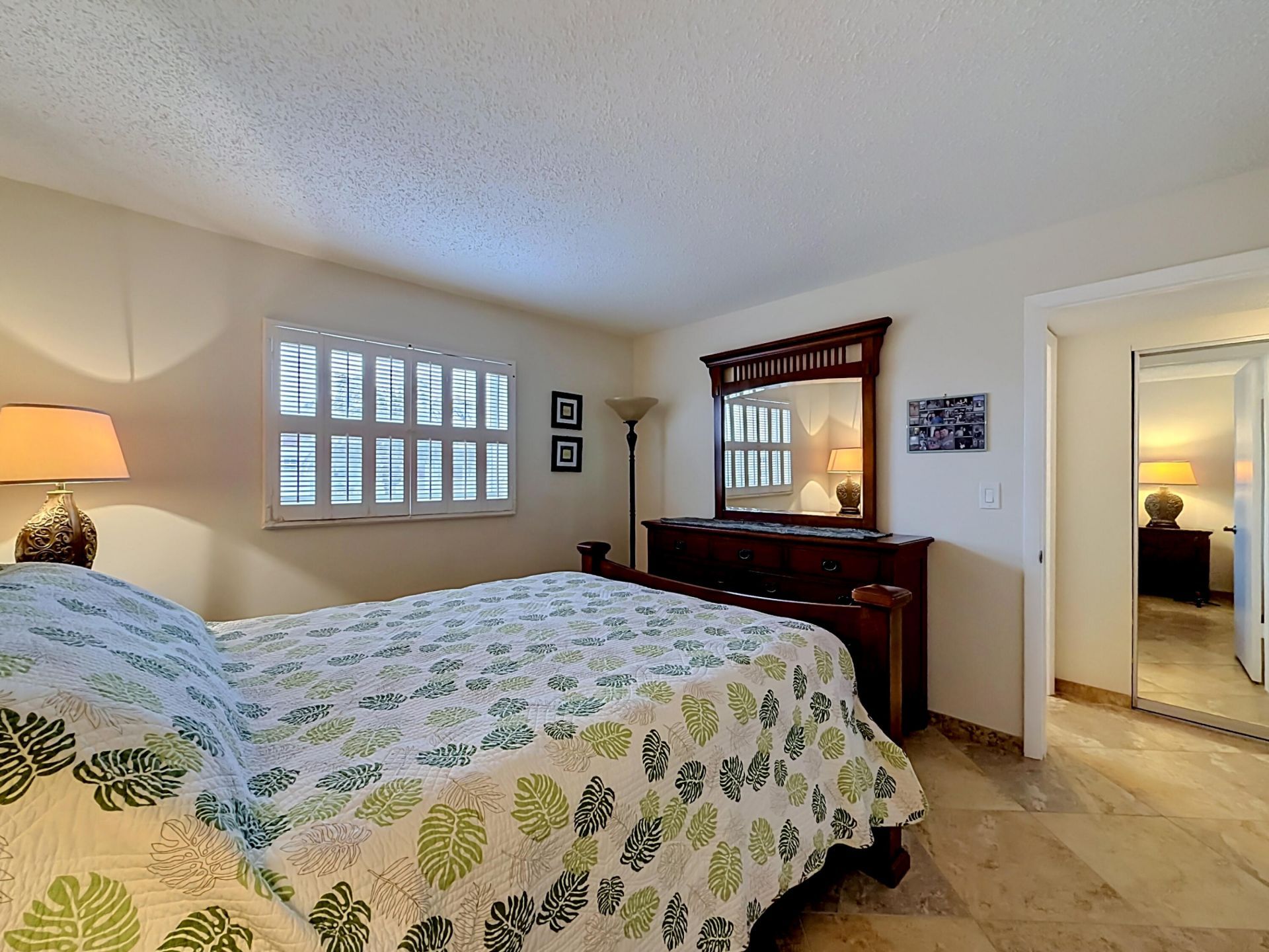 4270 NW 40th Street, Unit 401, Lauderdale Lakes, FL 33319 Photo