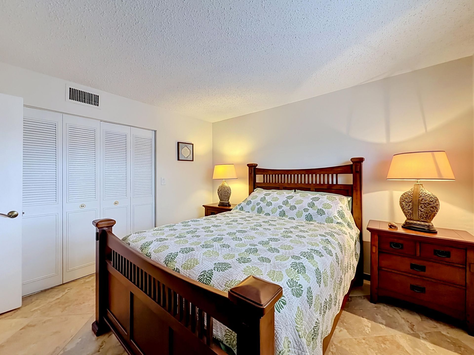 4270 NW 40th Street, Unit 401, Lauderdale Lakes, FL 33319 Photo
